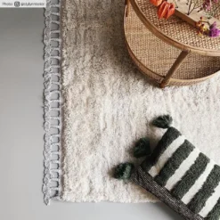 Hoogpolig Vloerkleed - Orellana (beige) 31 Hoogpolig Vloerkleed - Orellana (beige) -Tapijt Winkel credbilder mall orellana beige stylunn2.jpg