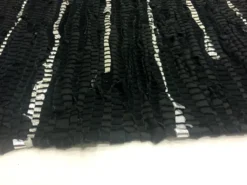 Voddenkleed - Nordal Design (zwart - 100% Leer) 13 Voddenkleed - Nordal Design (zwart - 100% Leer) -Tapijt Winkel img 4797.jpg