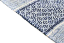 Voddenkleed - Visby (blauw) -Tapijt Winkel trasmattavisby bla 22621 13001.jpg