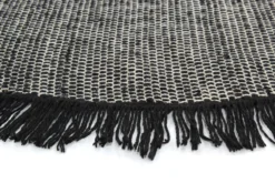 Ronde Vloerkleden - Pike (zwart) 9 Ronde Vloerkleden - Pike (zwart) -Tapijt Winkel ullmatta pike svart round fringes.black wool carpet ullmatta wollteppich 03r.jpg